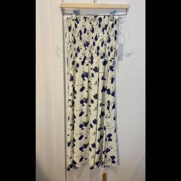 NWT Reformation Sable Dress in Cream/Blue Floral - Picture 7 of 8